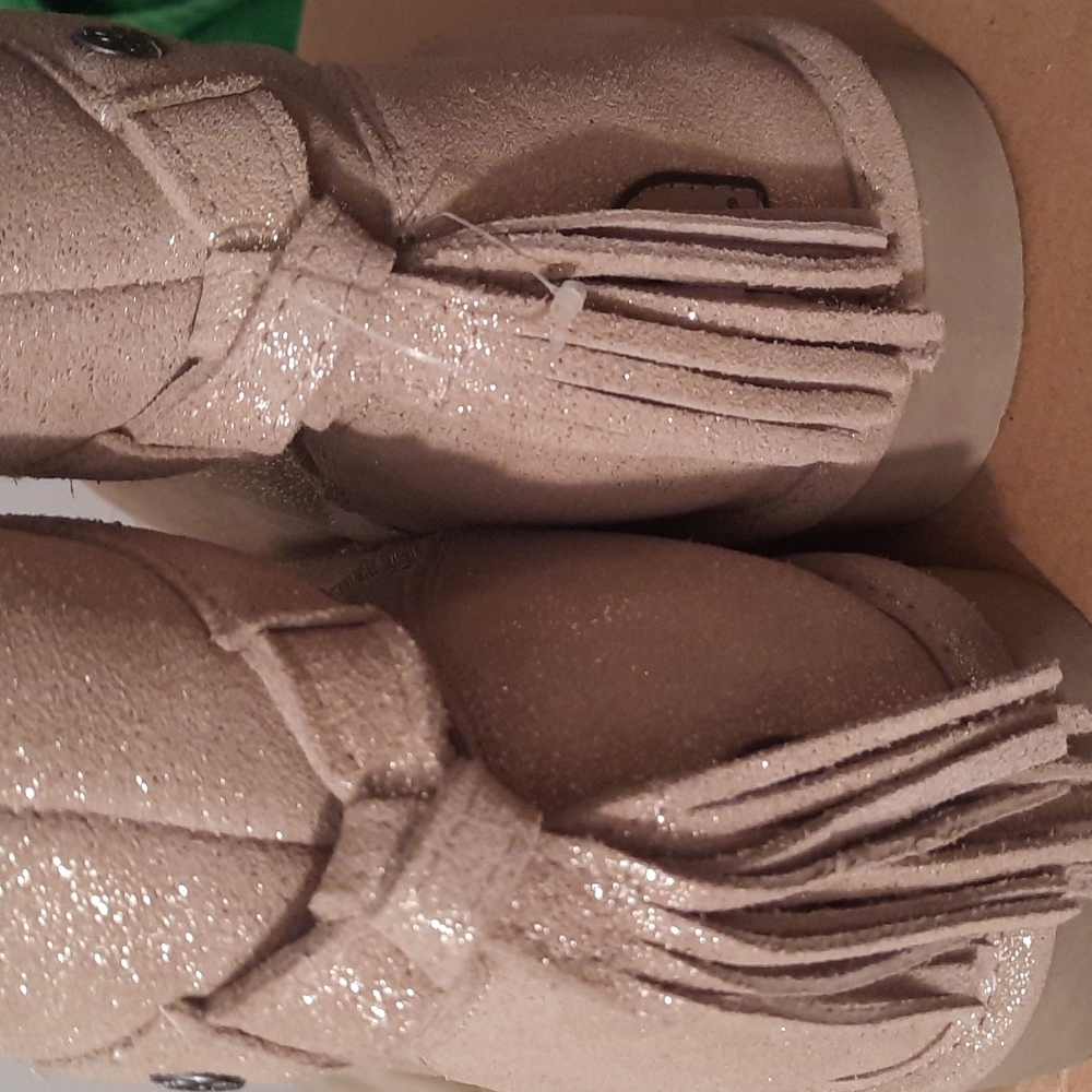 Bear paw shimmer women boots